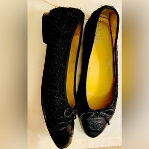 CHANEL original tweed flats